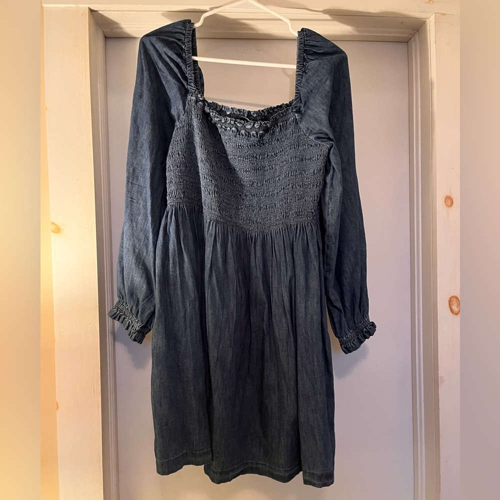 Gap Smocked denim dress!
